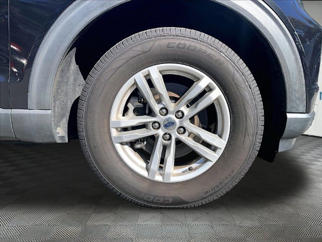 Used 2022 Ford Explorer XLT AWD/4WD image 9