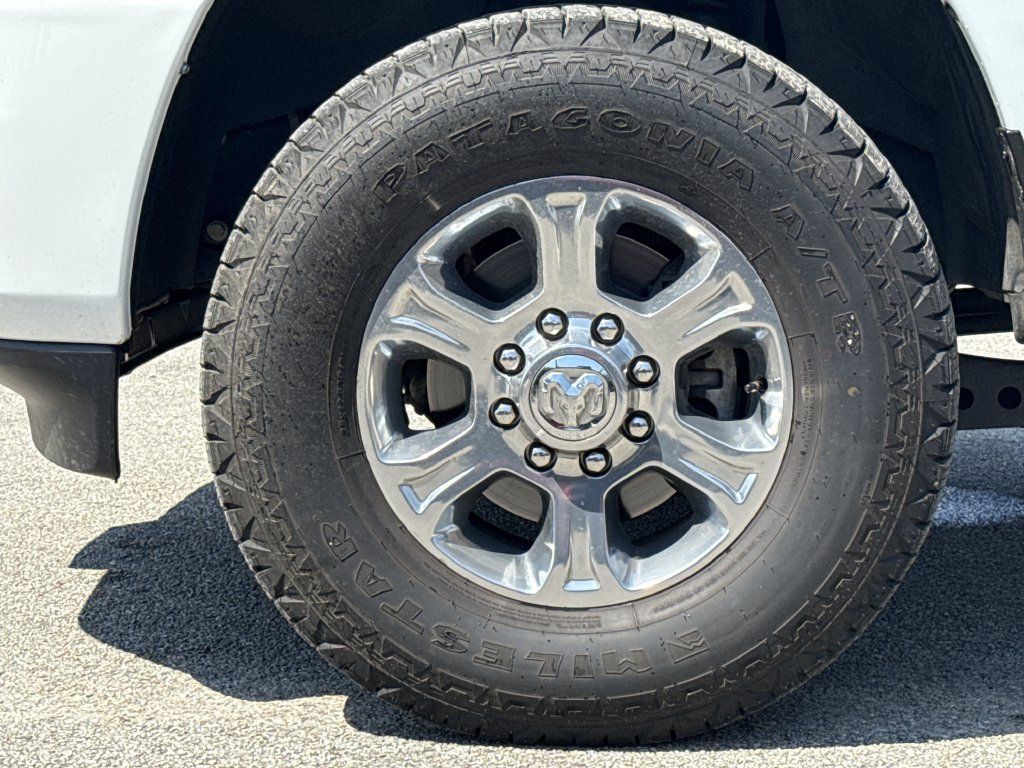 Used 2024 RAM 2500 Big Horn w/ Level 2 Equipment Group AWD/4WD image 9
