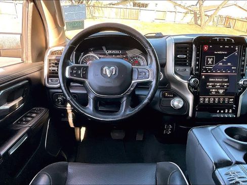 Used 2019 RAM 1500 Laramie image 8
