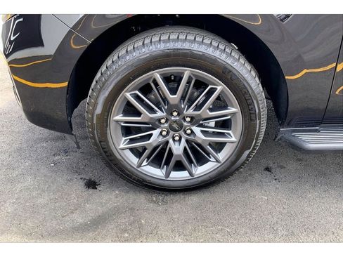 New 2026 Ford Expedition Max Platinum w/ Stealth Appearance Package AWD/4WD image 28