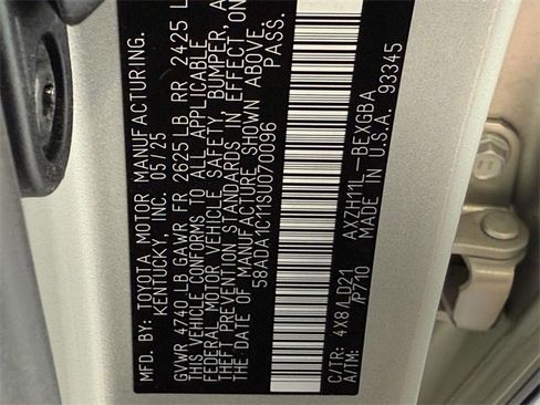 New 2025 Lexus ES 300h w/ Premium Package image 20