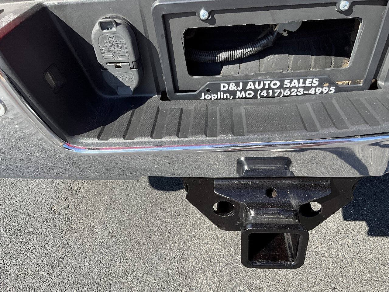 Used 2015 GMC Sierra 2500 SLT w/ Duramax Plus Package AWD/4WD image 37