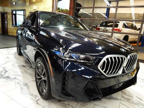 Used 2025 BMW X6 xDrive40i image 1