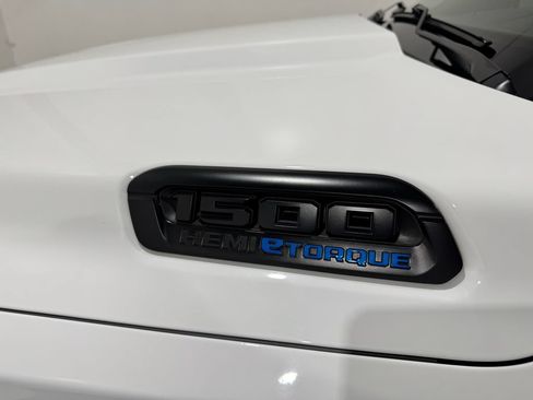 Used 2024 RAM 1500 Sport AWD/4WD image 31