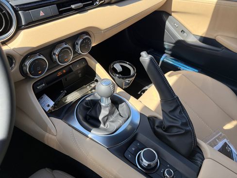 New 2026 MAZDA MX-5 Miata RF Grand Touring RWD image 13