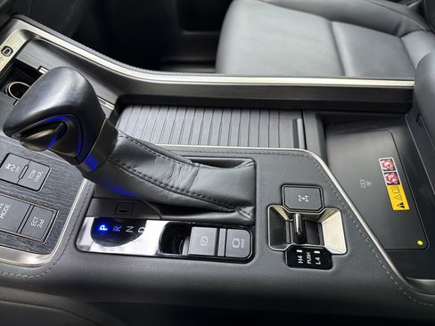 Used 2024 Lexus GX 550 w/ Accessory Package (Z1) AWD/4WD image 27