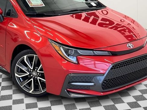 Used 2020 Toyota Corolla XSE w/ Carpet Mat Package (TMS) FWD image 31