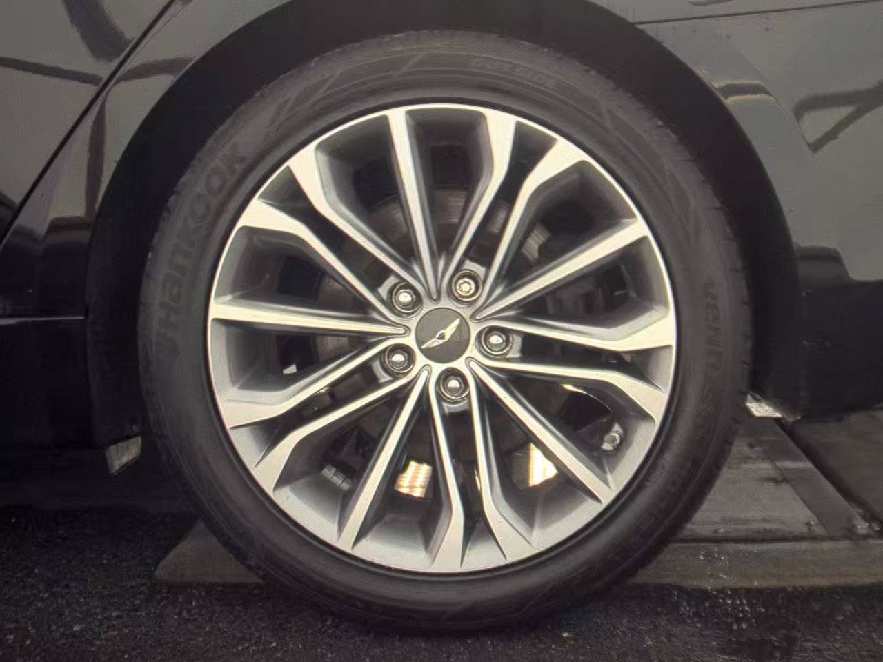 Used 2015 Hyundai Genesis 3.8 w/ Option Group 02 RWD image 12