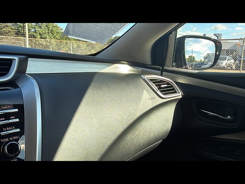 Used 2016 Nissan Murano S AWD/4WD image 16