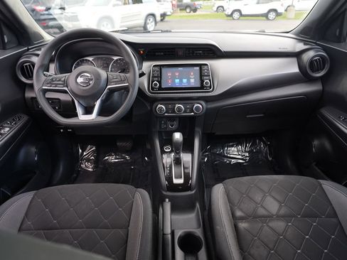 Used 2020 Nissan Kicks S FWD image 25