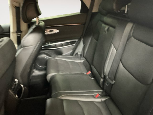 Used 2023 Genesis GV70 2.5T AWD/4WD image 14