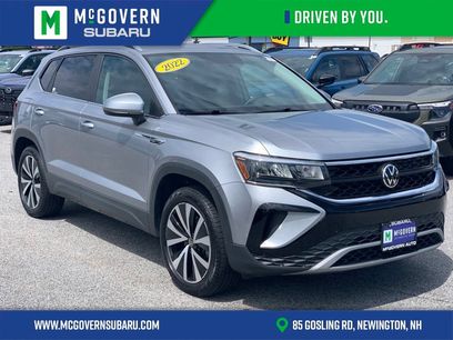 Used 2022 Volkswagen Taos SE w/ Panoramic Sunroof Package