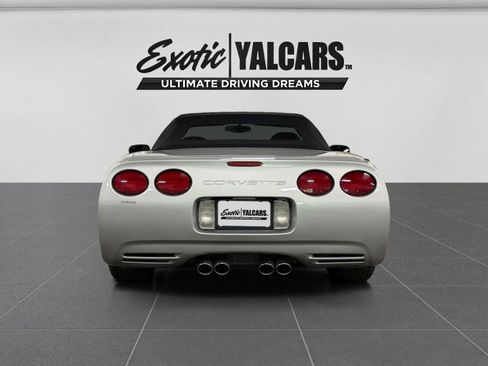 Used 2000 Chevrolet Corvette Convertible w/ Memory Pkg RWD image 4