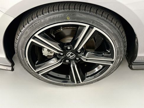 Used 2023 Honda Accord Sport image 11