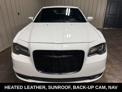 Used 2022 Chrysler 300 S RWD image 2