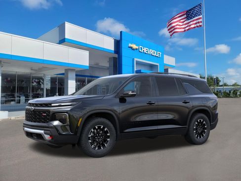 New 2026 Chevrolet Traverse Z71 w/ Enhanced Driving Package AWD/4WD image 2