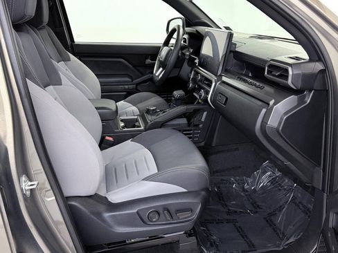 Used 2024 Toyota Tacoma TRD Sport image 16