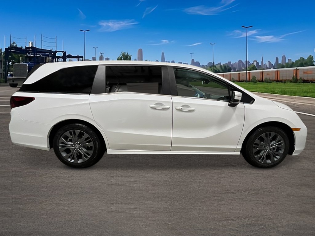 New 2027 Honda Odyssey Touring image 14