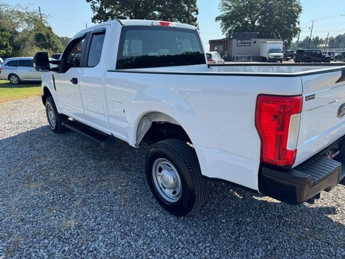 Used 2019 Ford F250 XL w/ Power Equipment Group AWD/4WD image 20