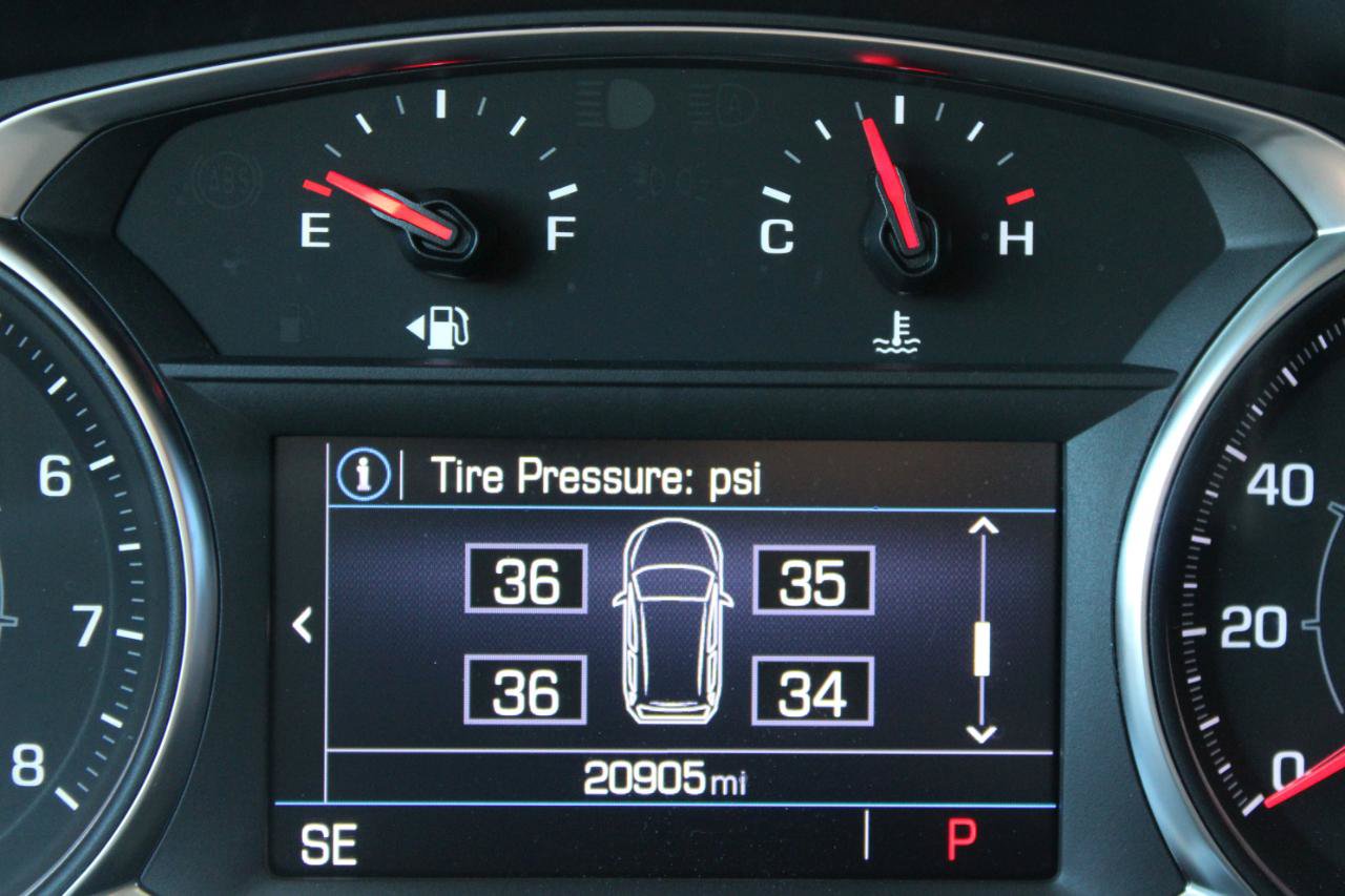Used 2023 GMC Terrain SLE w/ Driver Convenience Package AWD/4WD image 23