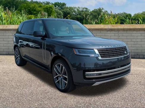 New 2026 Land Rover Range Rover Long Wheelbase SE AWD/4WD image 3