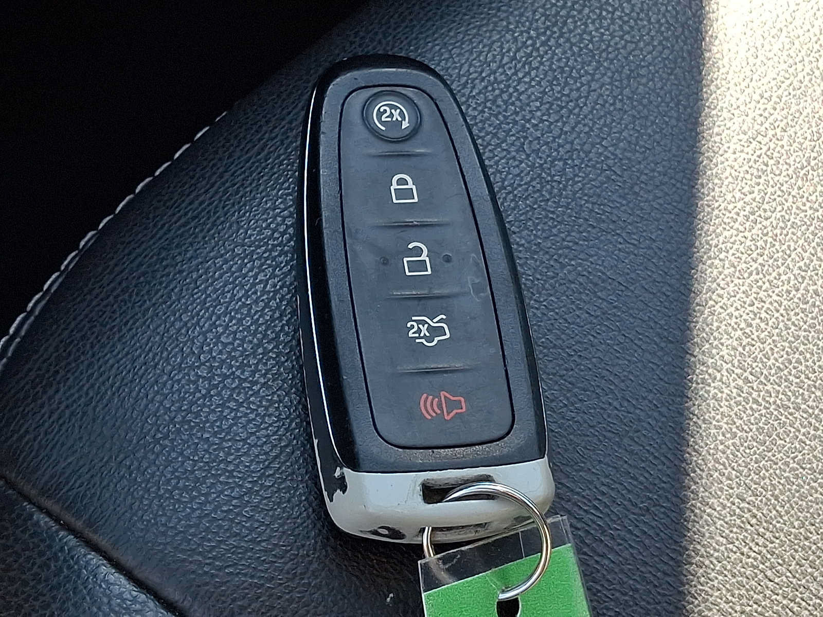 Used 2017 Ford Escape Titanium AWD/4WD image 25