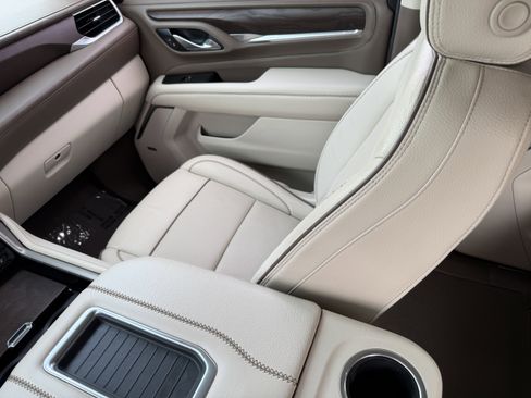 Used 2021 GMC Yukon XL Denali w/ Denali Ultimate Package image 20