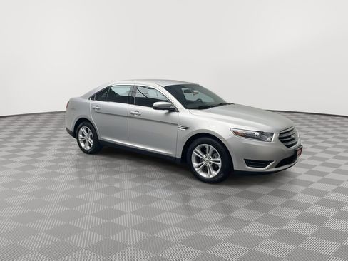 Used 2017 Ford Taurus SEL w/ Equipment Group 201A image 36