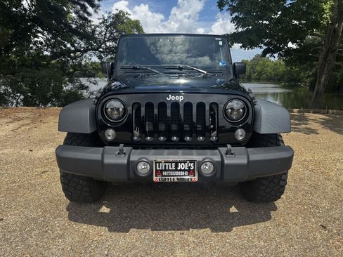Used 2017 Jeep Wrangler Unlimited Sport AWD/4WD image 13
