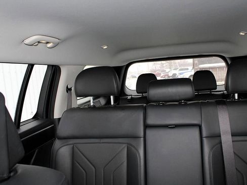 Used 2025 Hyundai Santa Fe SEL FWD image 33