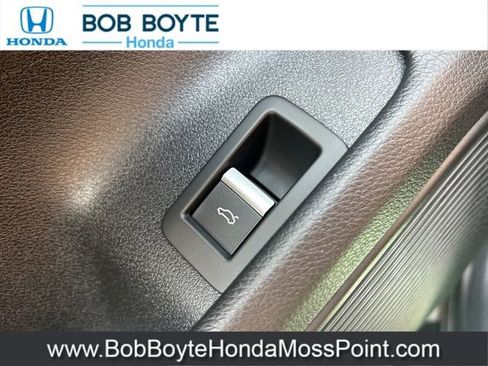 Used 2017 Audi A4 2.0T Prestige image 8