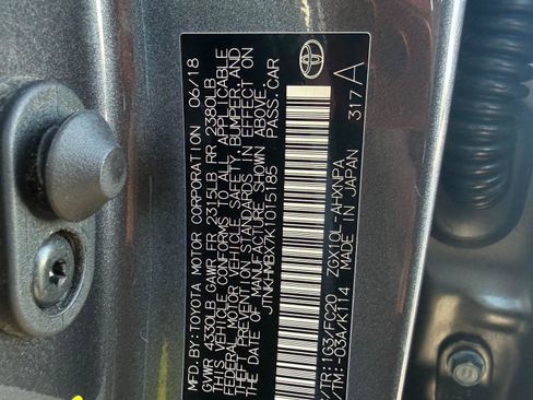 Used 2019 Toyota C-HR LE FWD image 33
