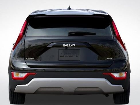 New 2026 Kia Niro LX image 13