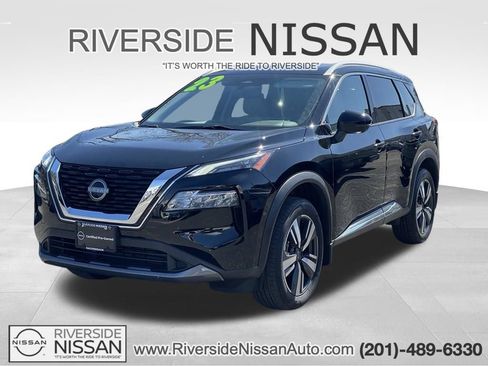 Certified 2023 Nissan Rogue SL w/ SL Premium Package AWD/4WD image 1
