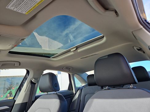 New 2026 Volkswagen Jetta SE image 12