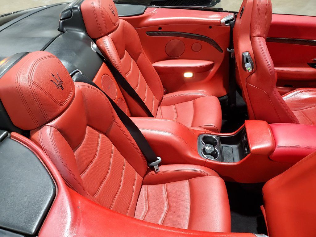Used 2015 Maserati GranTurismo MC RWD image 21