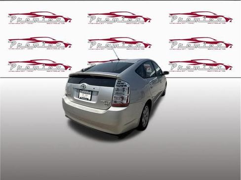 Used 2006 Toyota Prius w/ Pkg 8 FWD image 6
