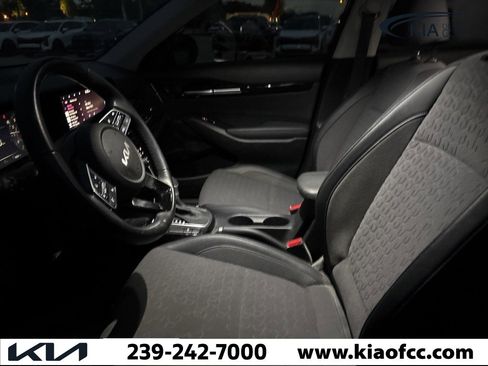 Certified 2024 Kia Seltos S image 11