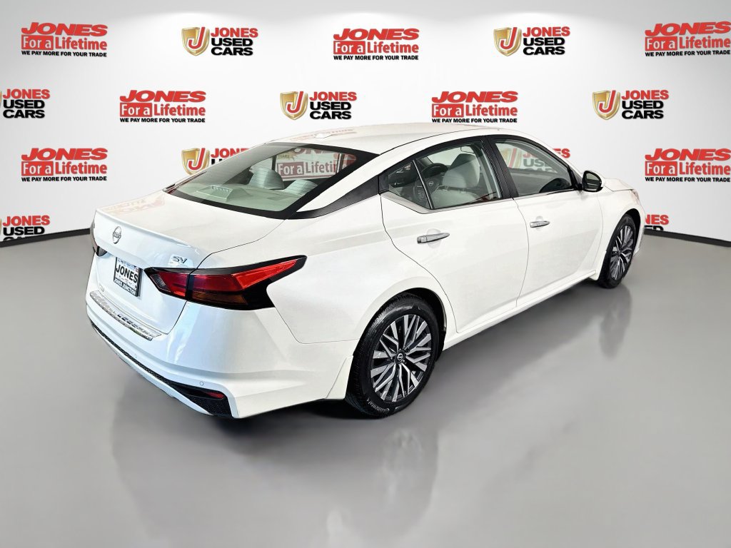 Certified 2023 Nissan Altima 2.5 SV FWD image 15
