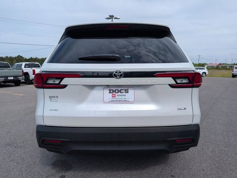 New 2026 Toyota Grand Highlander XLE image 4