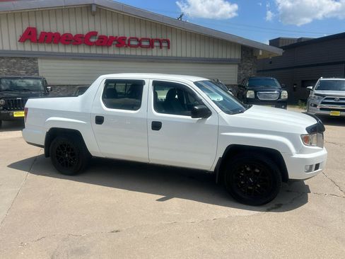 Used 2011 Honda Ridgeline RT image 2