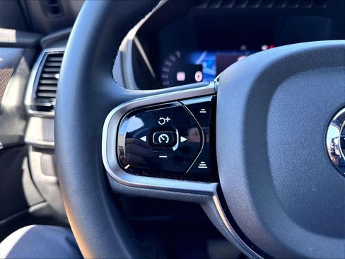 Used 2025 Volvo XC90 T8 Ultra w/ Protection Package Premier AWD/4WD image 21