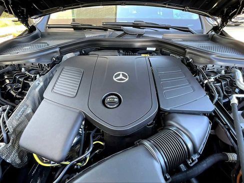 New 2025 Mercedes-Benz GLC 350e GLC 350e image 18