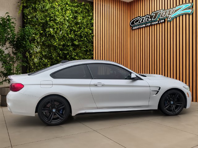 Used 2017 BMW M4 Coupe RWD image 3