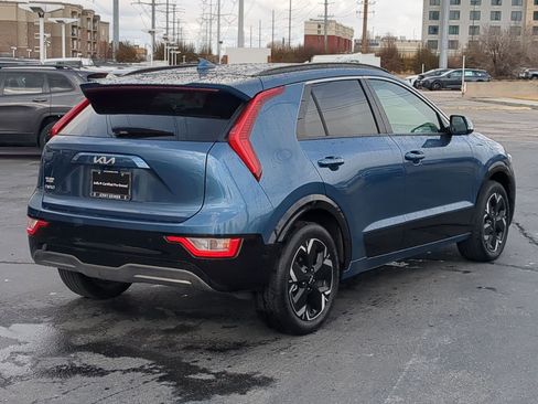 Certified 2023 Kia Niro Wind w/ Wind Preserve Package image 5