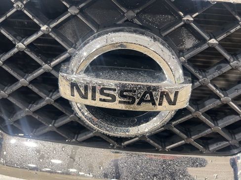 Certified 2018 Nissan Frontier SV image 26