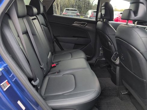 Used 2023 Kia Sportage EX FWD image 31