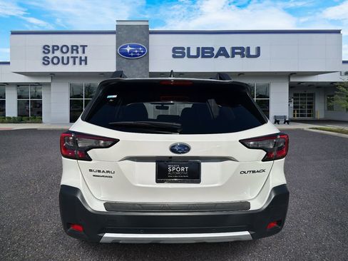 Used 2023 Subaru Outback Limited image 4