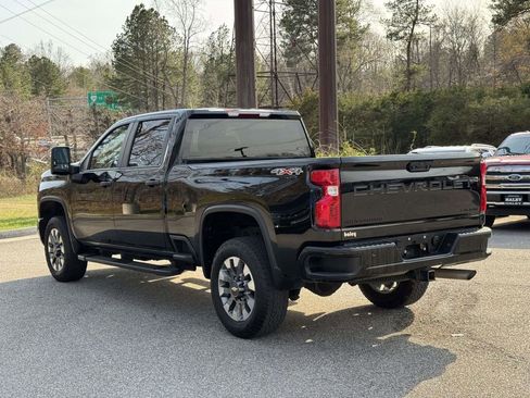 Used 2024 Chevrolet Silverado 2500 Custom w/ Custom Value Package image 23