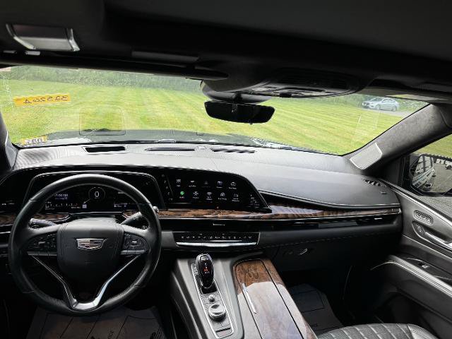 Used 2021 Cadillac Escalade Sport Platinum AWD/4WD image 12